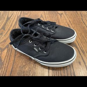Boys Low Top Black Vans size 3.5